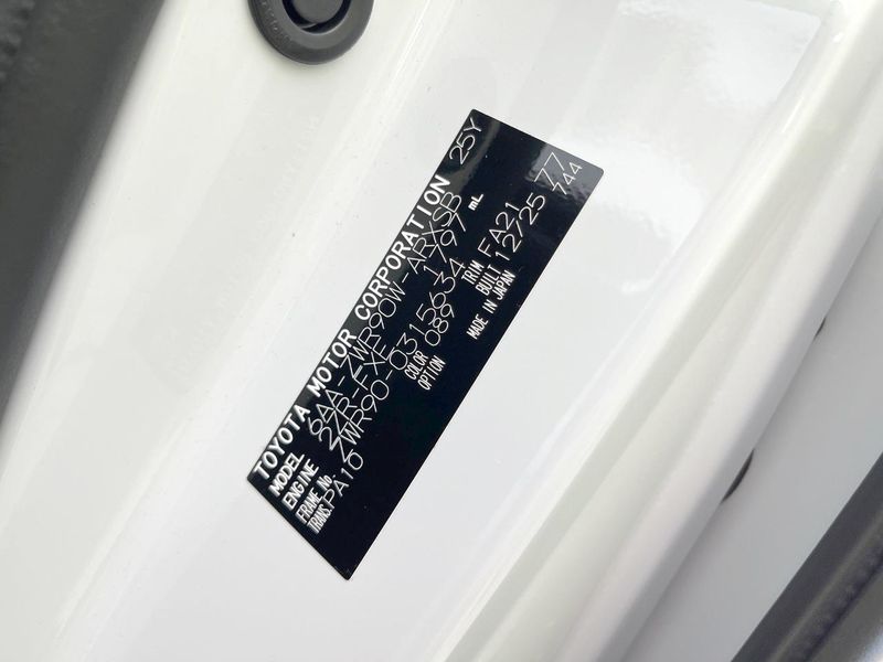 2026 Toyota Noah 6AA-ZWR90W (UW-6ab0a2cfeeb13)[1]