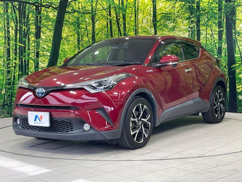 2018 Toyota C-HR DAA-ZYX10 (UW-6ab0a2d8a5a3a)[12]