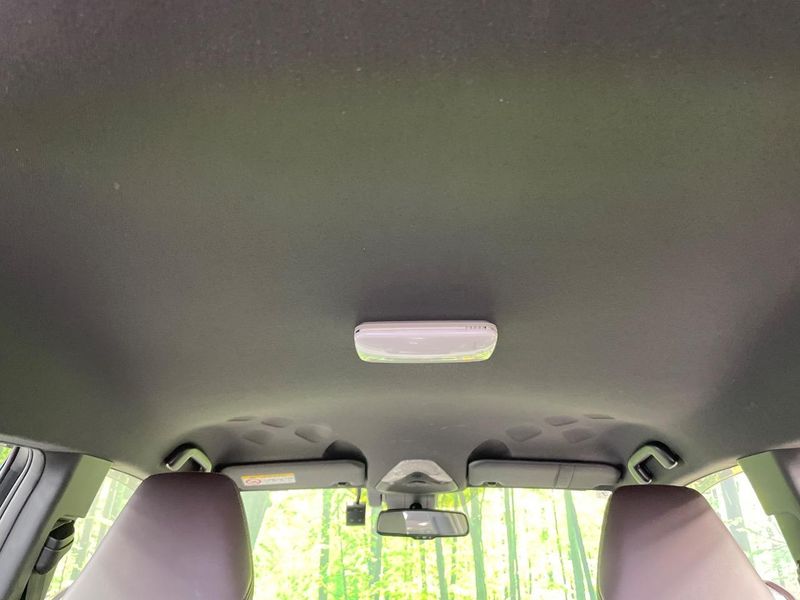 2018 Toyota C-HR DAA-ZYX10 (UW-6ab0a2d8a5a3a)[29]