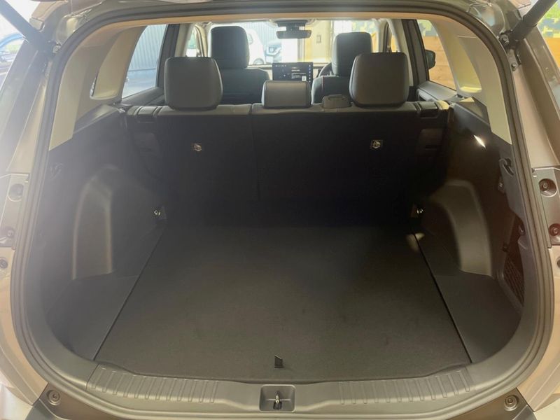 2026 Toyota RAV4 6AA-AXAN64 (UW-6ab1f0414b32f)[15]