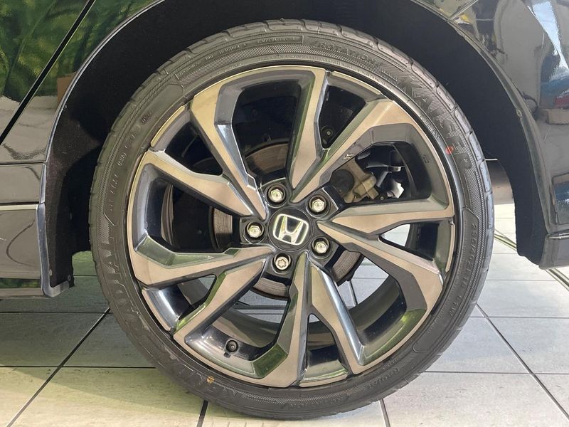 2017 Honda Civic DBA-FK7 (UW-6ab1f0de61af3)[4]