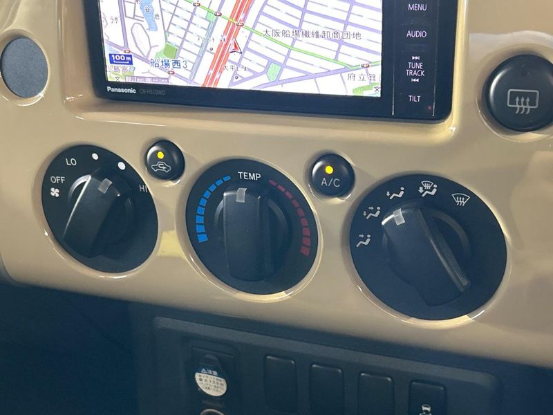 2014 Toyota FJ CRUISER CBA-GSJ15W (UW-6ab1f1220c389)[16]