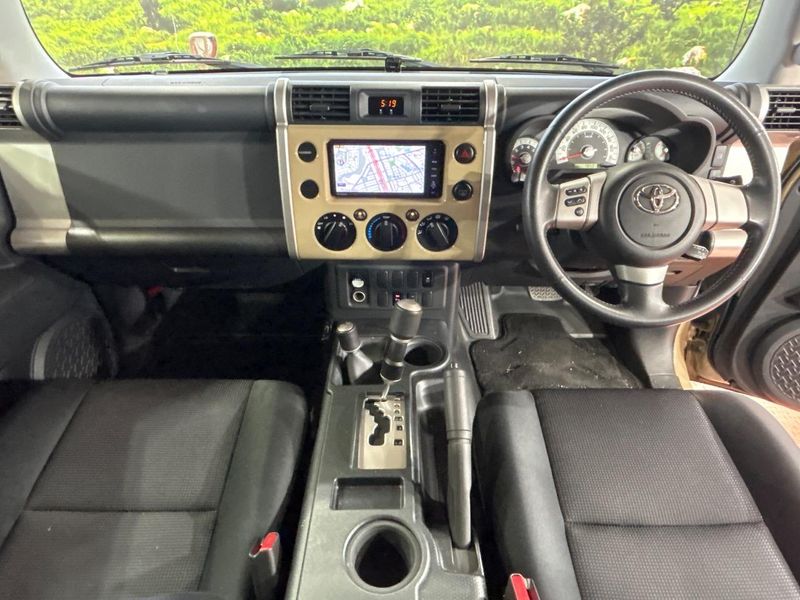 2014 Toyota FJ CRUISER CBA-GSJ15W (UW-6ab1f1220c389)[25]