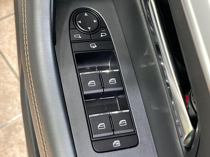 2023 Mazda CX-60 3DA-KH3P (UW-6ab1f1e5327c0)[26]