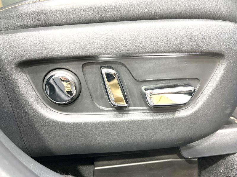 2022 Mazda CX-60 3CA-KH3R3P (UW-6ab1f1e6c7acf)[4]