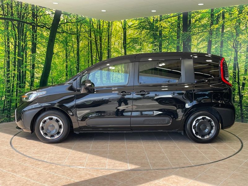 2025 Toyota Sienta 6AA-MXPL10G (UW-6ab1f2f48871a)[11]