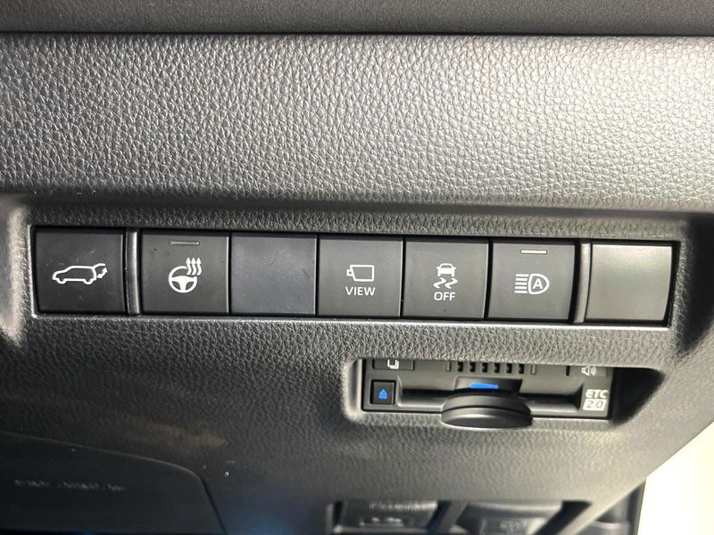 2020 Toyota Harrier 6BA-MXUA80 (UW-6ab1f2f9dc32d)[11]