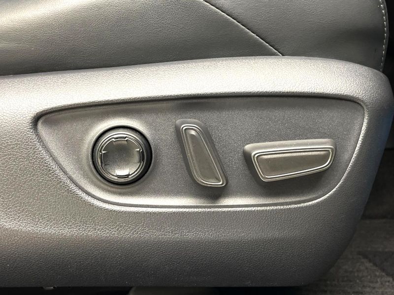 2020 Toyota Harrier 6BA-MXUA80 (UW-6ab1f2f9dc32d)[29]