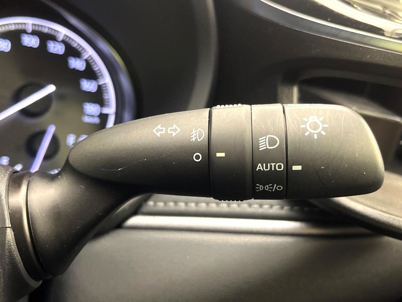 2020 Toyota Harrier 6BA-MXUA80 (UW-6ab1f2f9dc32d)[14]