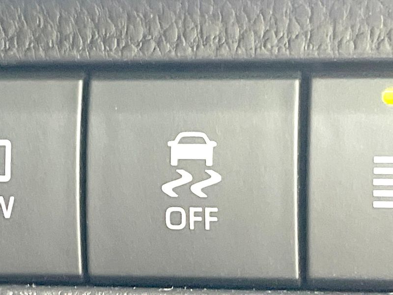 2023 Toyota Harrier 6BA-MXUA80 (UW-6ab1f302ea1ba)[28]