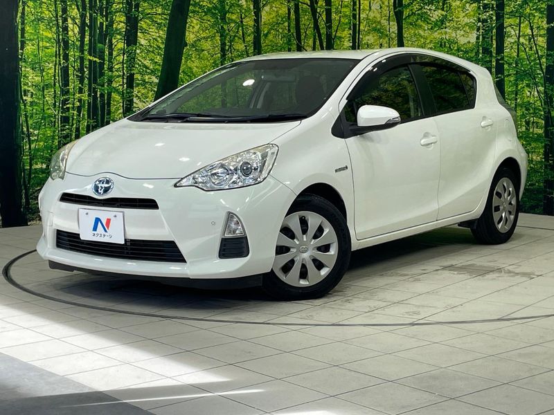 2014 Toyota Aqua DAA-NHP10 (UW-6ab1f32beaf86)[0]