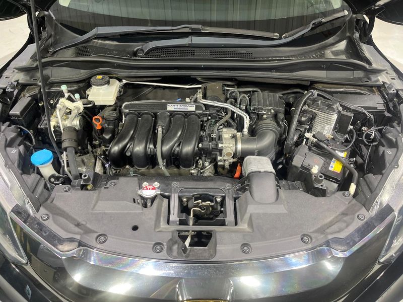 2018 Honda Vezel DAA-RU3 (UW-6ab1f35f39186)[4]