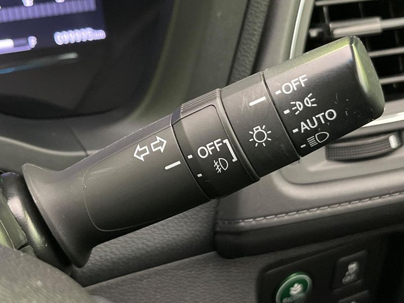 2017 Honda Vezel DAA-RU4 (UW-6ab1f361d1b35)[26]