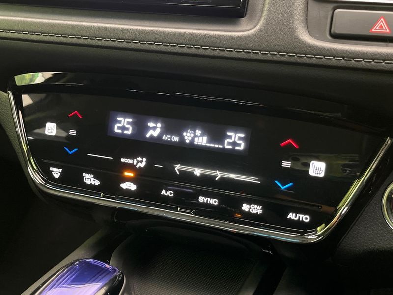 2017 Honda Vezel DAA-RU4 (UW-6ab1f361d1b35)[20]