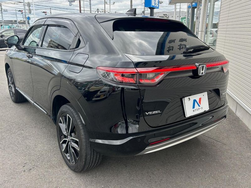 2021 Honda Vezel 6AA-RV5 (UW-6ab1f365a148f)[12]