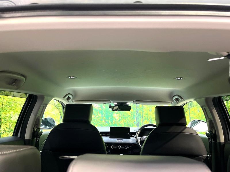 2022 Honda Vezel 6AA-RV5 (UW-6ab1f36658cb6)[20]
