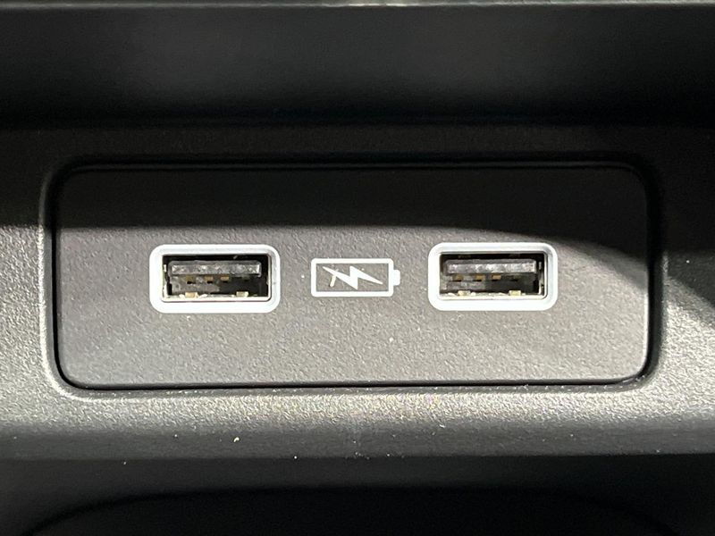 2023 Honda Vezel 6AA-RV5 (UW-6ab1f36b8122d)[24]