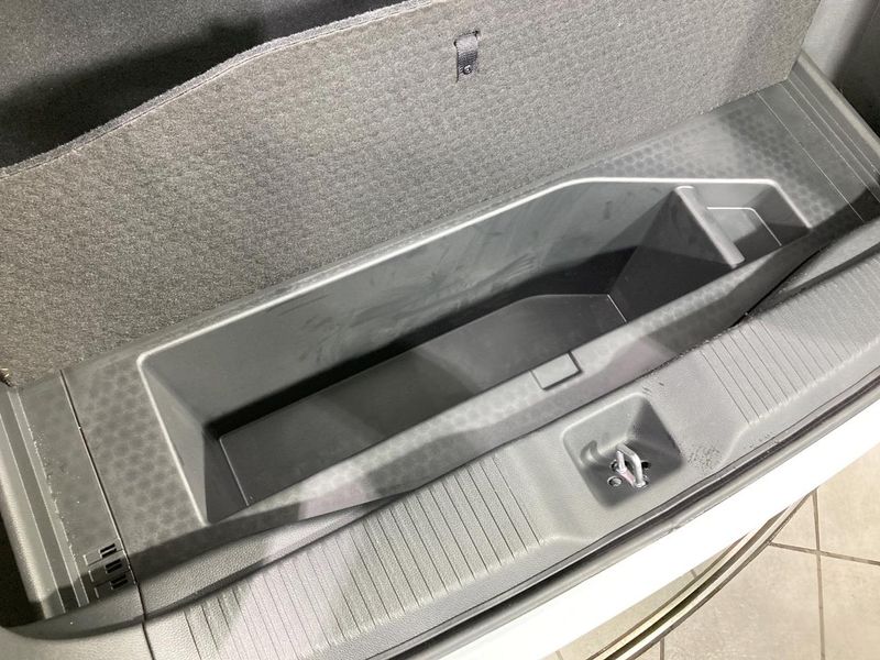 2024 Honda Vezel 6AA-RV5 (UW-6ab1f36d83eb0)[15]