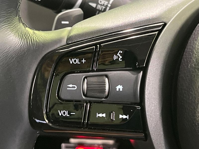 2024 Honda Vezel 6AA-RV6 (UW-6ab1f372bea54)[18]