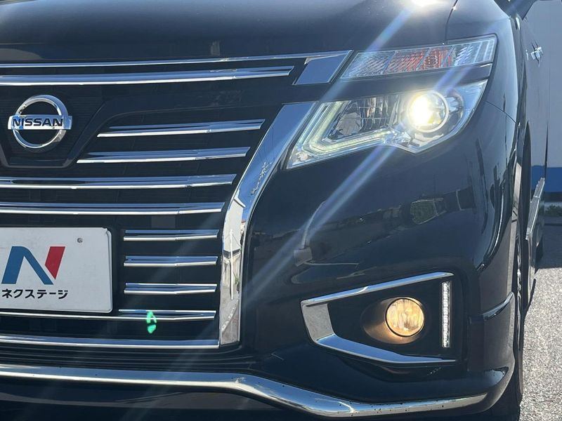2017 Nissan Elgrand DBA-TE52 (UW-6ab1f39aa412c)[16]