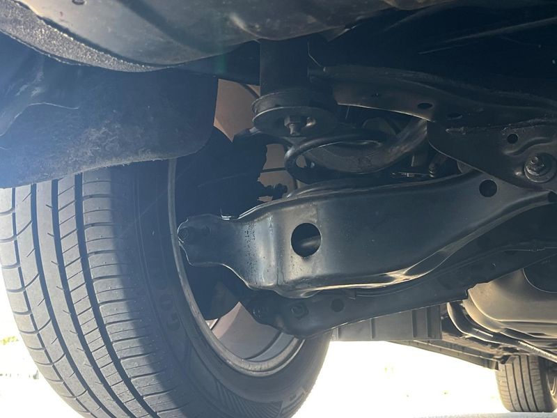 2017 Nissan Elgrand DBA-TE52 (UW-6ab1f39aa412c)[15]
