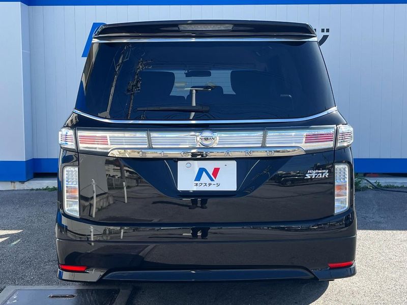 2017 Nissan Elgrand DBA-TE52 (UW-6ab1f39aa412c)[21]