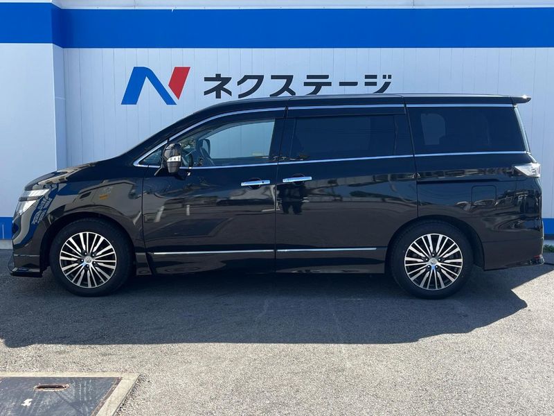 2017 Nissan Elgrand DBA-TE52 (UW-6ab1f39aa412c)[19]
