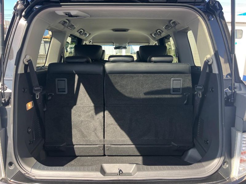 2017 Nissan Elgrand DBA-TE52 (UW-6ab1f39aa412c)[26]