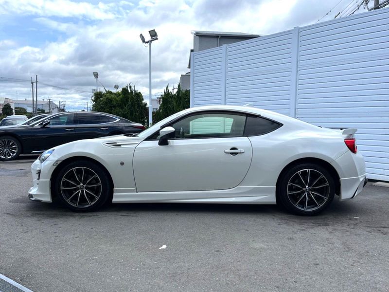 2019 Toyota 86 4BA-ZN6 (UW-6ab1f3ec9abc6)[18]