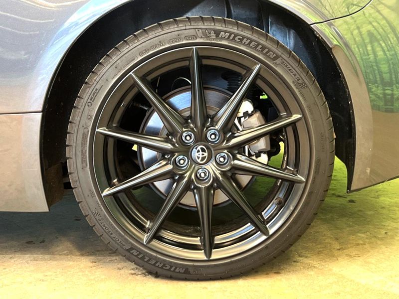 2025 Toyota GR86 3BA-ZN8 (UW-6ab1f3ef9c771)[8]