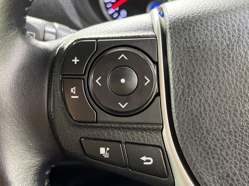 2015 Toyota Voxy DBA-ZRR80W (UW-6ab1f3f3068dd)[17]