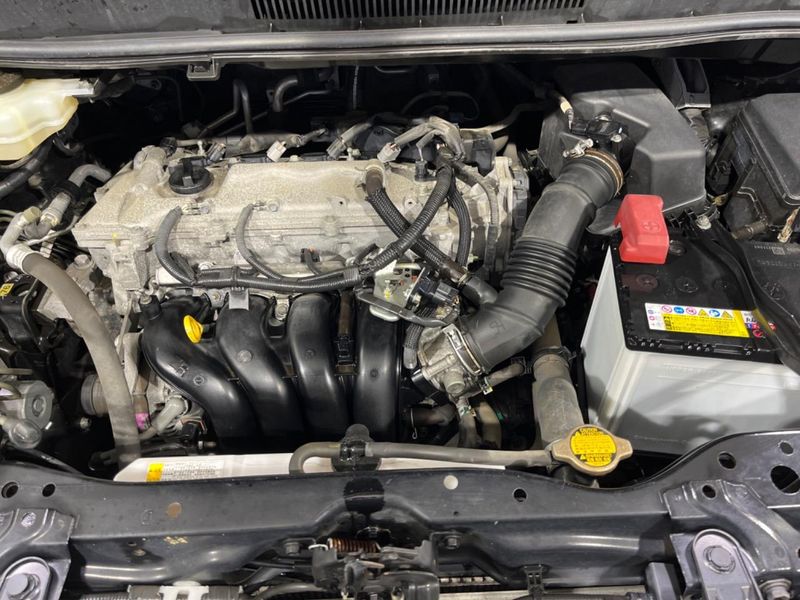 2015 Toyota Voxy DBA-ZRR80W (UW-6ab1f3f3068dd)[4]