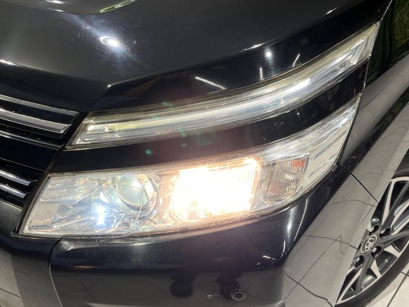 2015 Toyota Voxy DBA-ZRR80W (UW-6ab1f3f3068dd)[24]