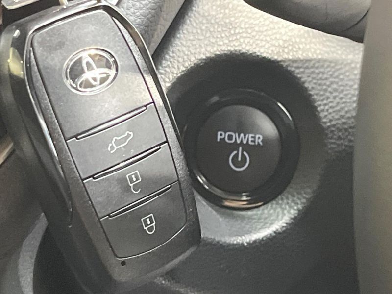 2025 Toyota Corolla Cross 6AA-ZVG13 (UW-6ab1f415d80b2)[13]