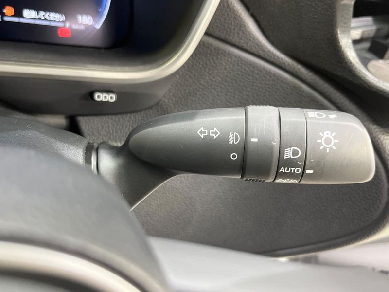 2025 Toyota Corolla Cross 6AA-ZVG13 (UW-6ab1f415d80b2)[16]