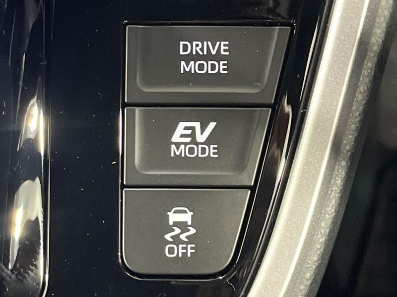 2026 Toyota Voxy 6AA-ZWR90W (UW-6ab1f44ca5fdd)[20]