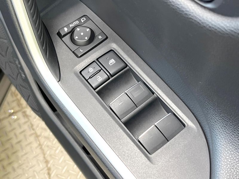 2025 Toyota RAV4 6AA-AXAH54 (UW-6ab341d680fbe)[25]