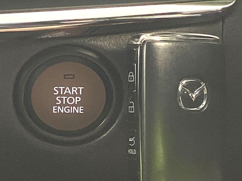 2021 Mazda CX-30 5BA-DMEP (UW-6ab34261666b2)[4]