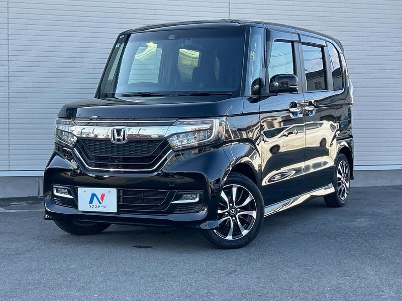 2018 Honda N-BOX CUSTOM DBA-JF3 (UW-6ab3432466d77)[0]