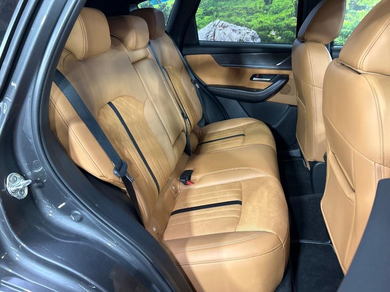 2023 Mazda CX-60 3CA-KH3R3P (UW-6ab34385ae30a)[20]