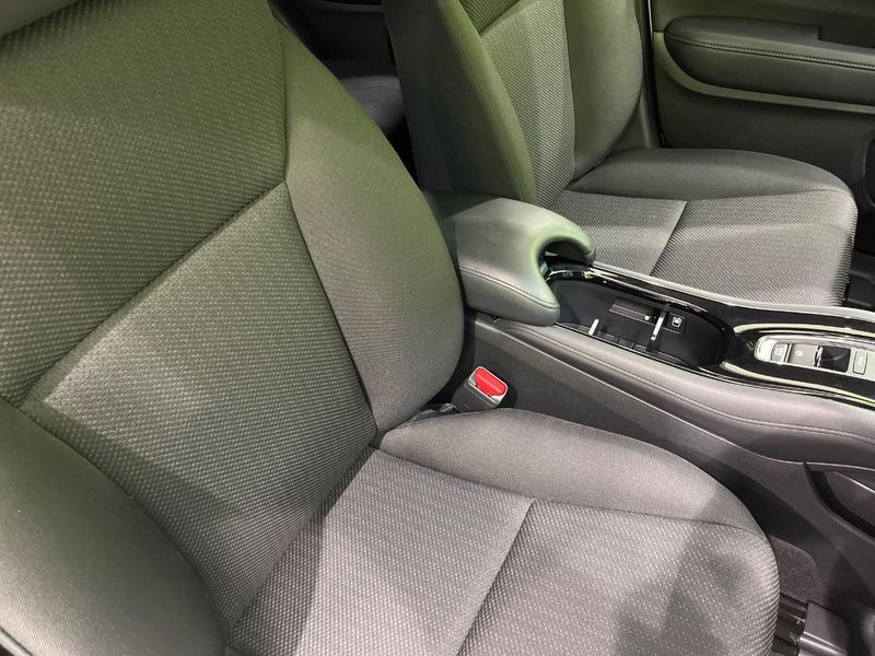 2016 Honda Vezel DAA-RU3 (UW-6ab3451565d3c)[26]