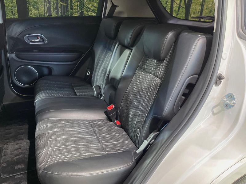 2016 Honda Vezel DAA-RU3 (UW-6ab345158b941)[28]