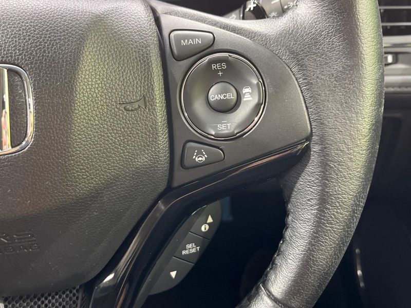 2017 Honda Vezel DAA-RU4 (UW-6ab345198558b)[21]