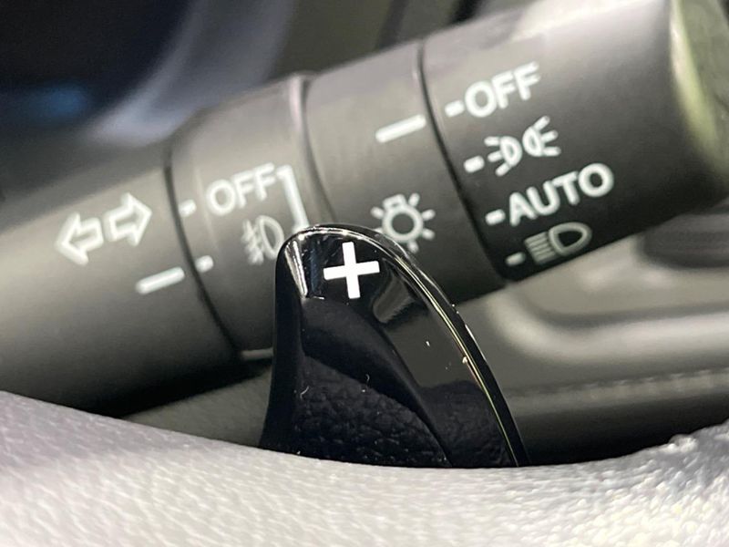 2017 Honda Vezel DAA-RU4 (UW-6ab345198558b)[23]