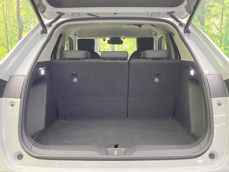 2021 Honda Vezel 6AA-RV5 (UW-6ab3451d86899)[16]