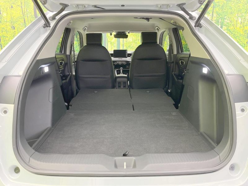 2021 Honda Vezel 6AA-RV5 (UW-6ab3451d86899)[13]