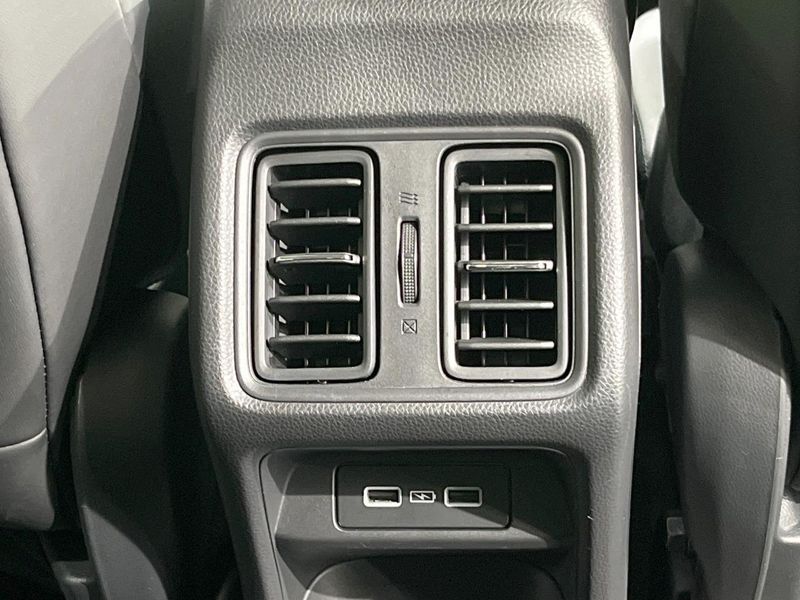 2021 Honda Vezel 6AA-RV5 (UW-6ab3451de6e90)[27]