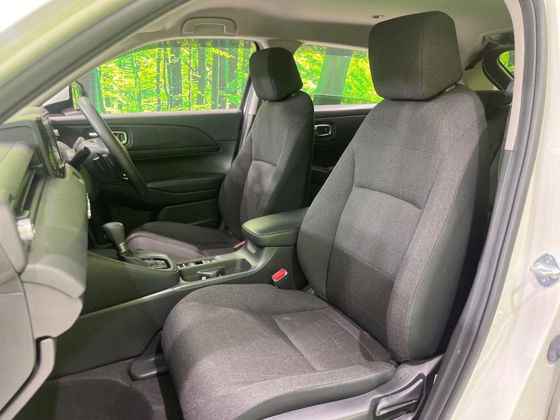 2022 Honda Vezel 6AA-RV5 (UW-6ab3451ea7bf0)[12]