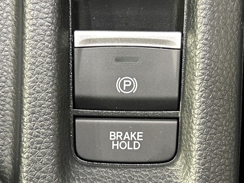 2023 Honda Vezel 6AA-RV5 (UW-6ab345212f7bf)[19]