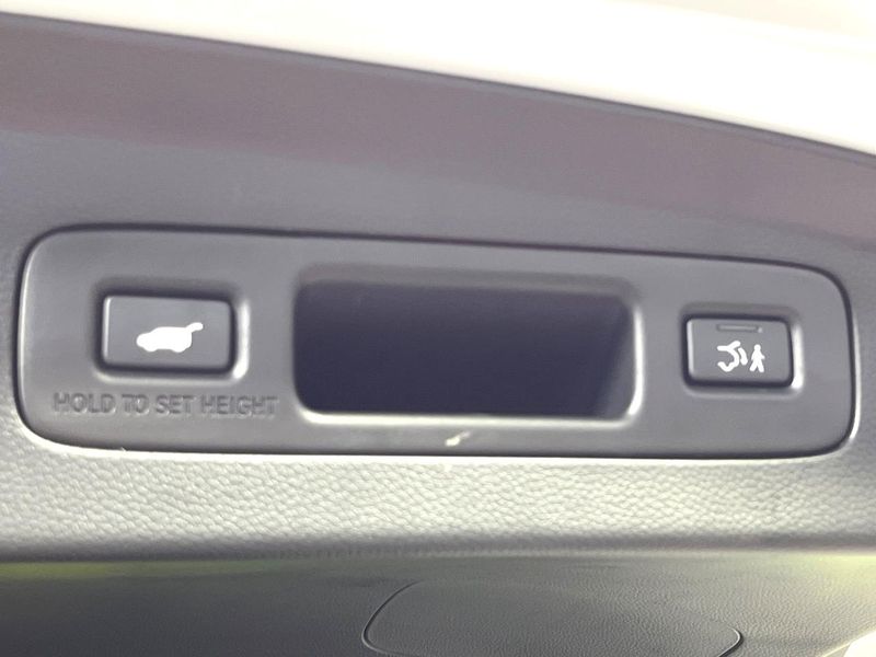 2024 Honda Vezel 6AA-RV5 (UW-6ab3452543751)[28]